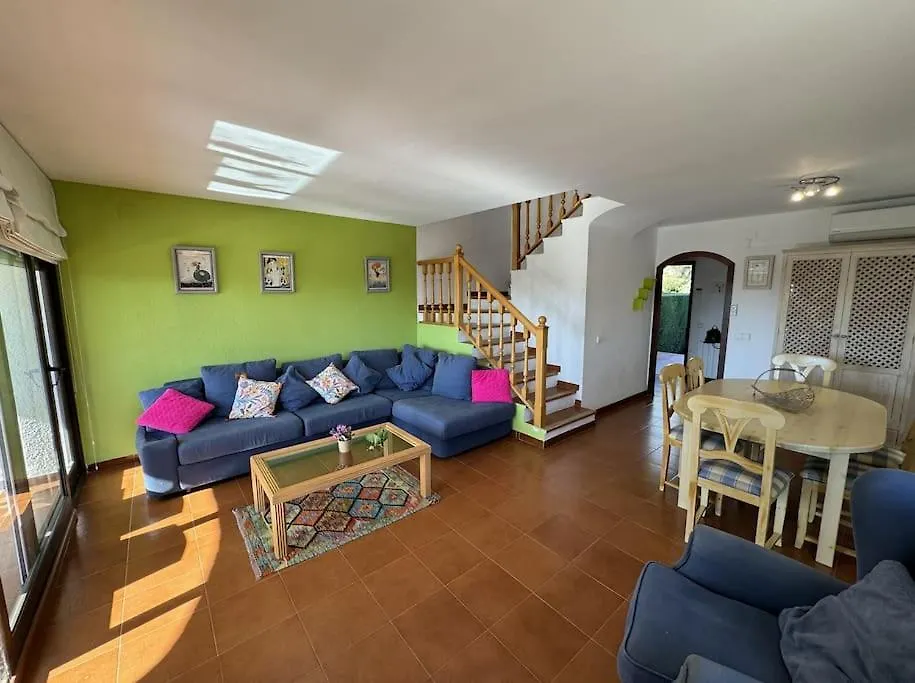 Holiday home Arenda Nadina Adosado En Pino Alto Villa Miami Playa Spain