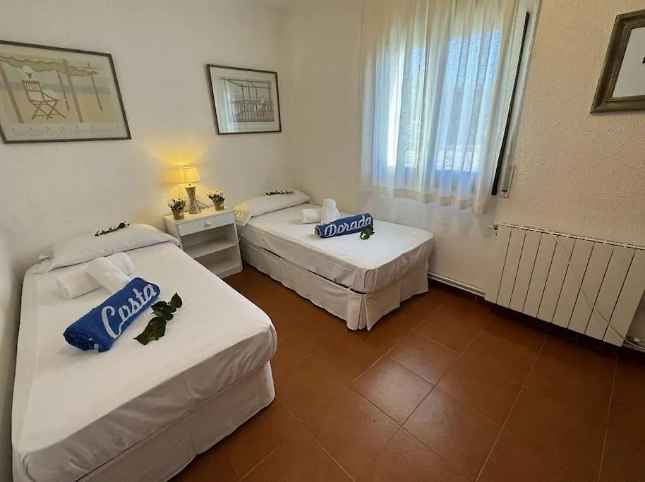 Arenda Nadina Adosado En Pino Alto Villa Miami Playa 0*,