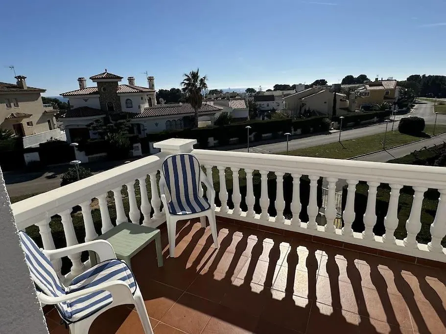 Arenda Nadina Adosado En Pino Alto Villa Miami Playa 0*,